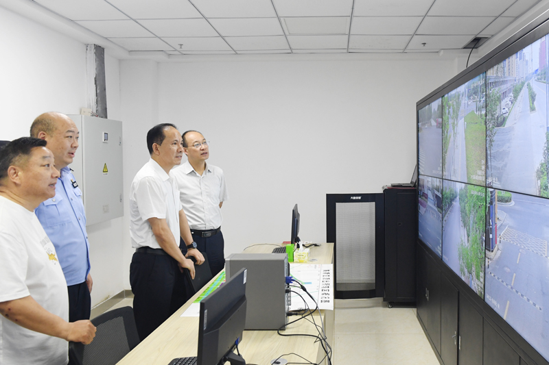 市政府副市长杨永春调研高新区公安工作